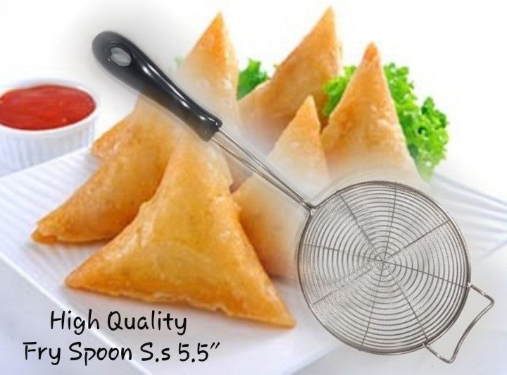 Pack of 3 Kitchen Utensils, Fry Strainer 5.5 inches,  2PC Foldable Food Covers, Glass 2 pieces of Salt And Pepper