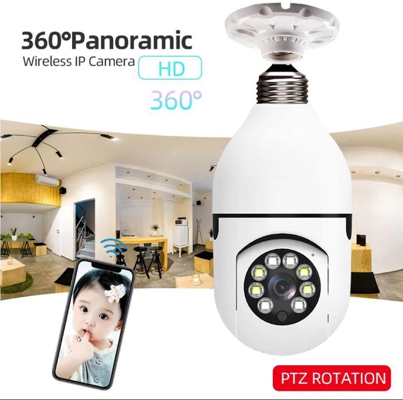 Speed-X Bulb Camera 1080p Wifi 360 Degree Panoramic Night Vision Two-Way Audio Motion Detection